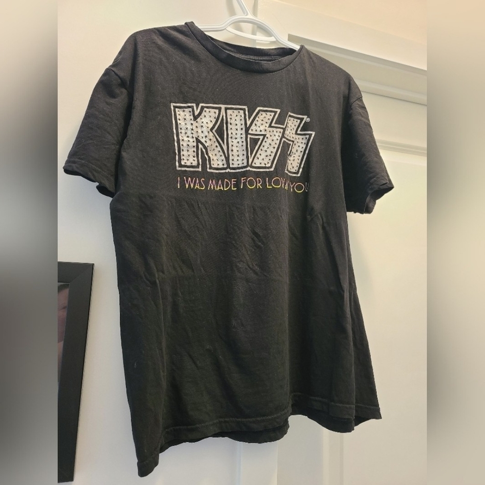 Kiss Charcoal Graphic Tee
